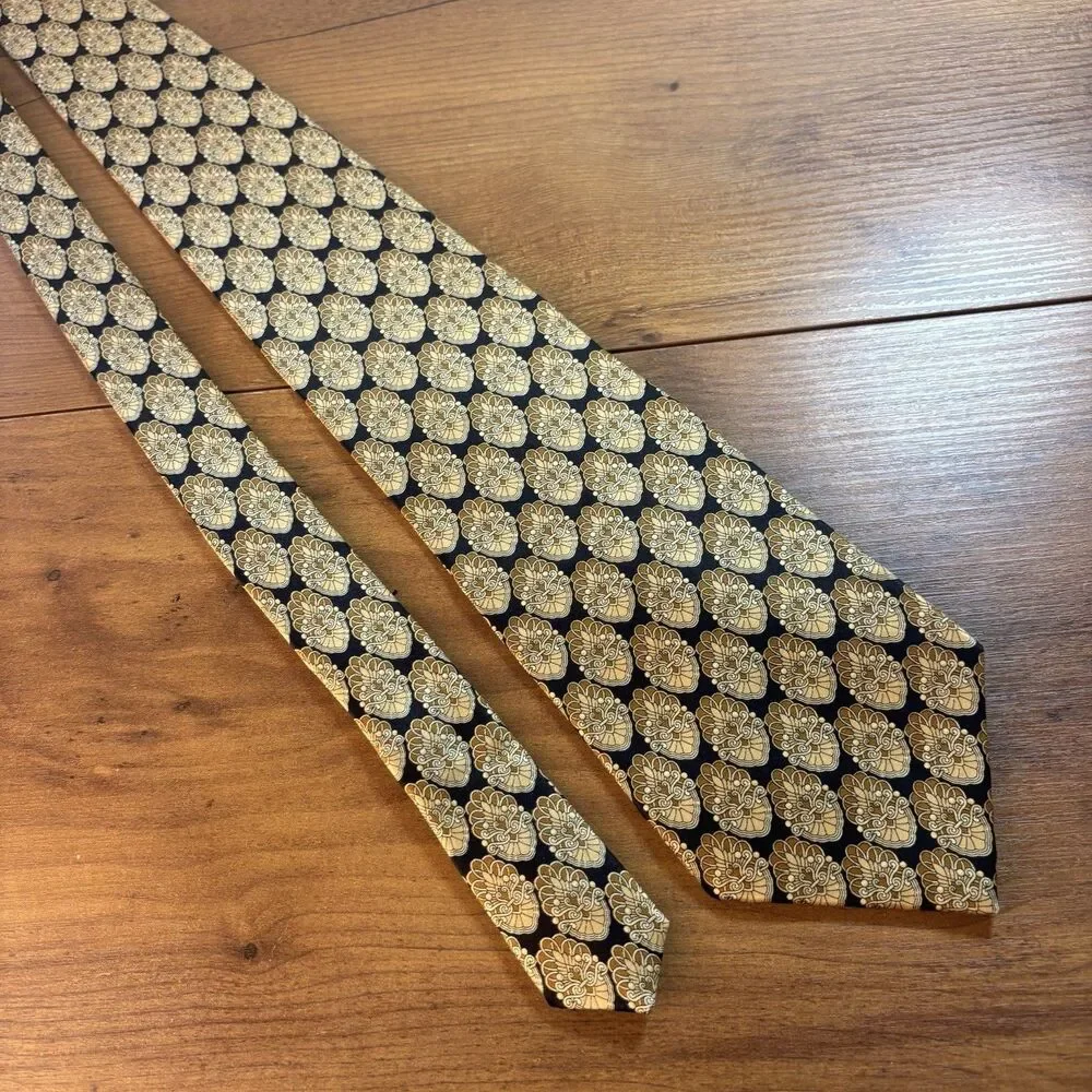 VTG Peter Thomas by Superba Men's Necktie Black Gold Medallion Italian Silk USA
